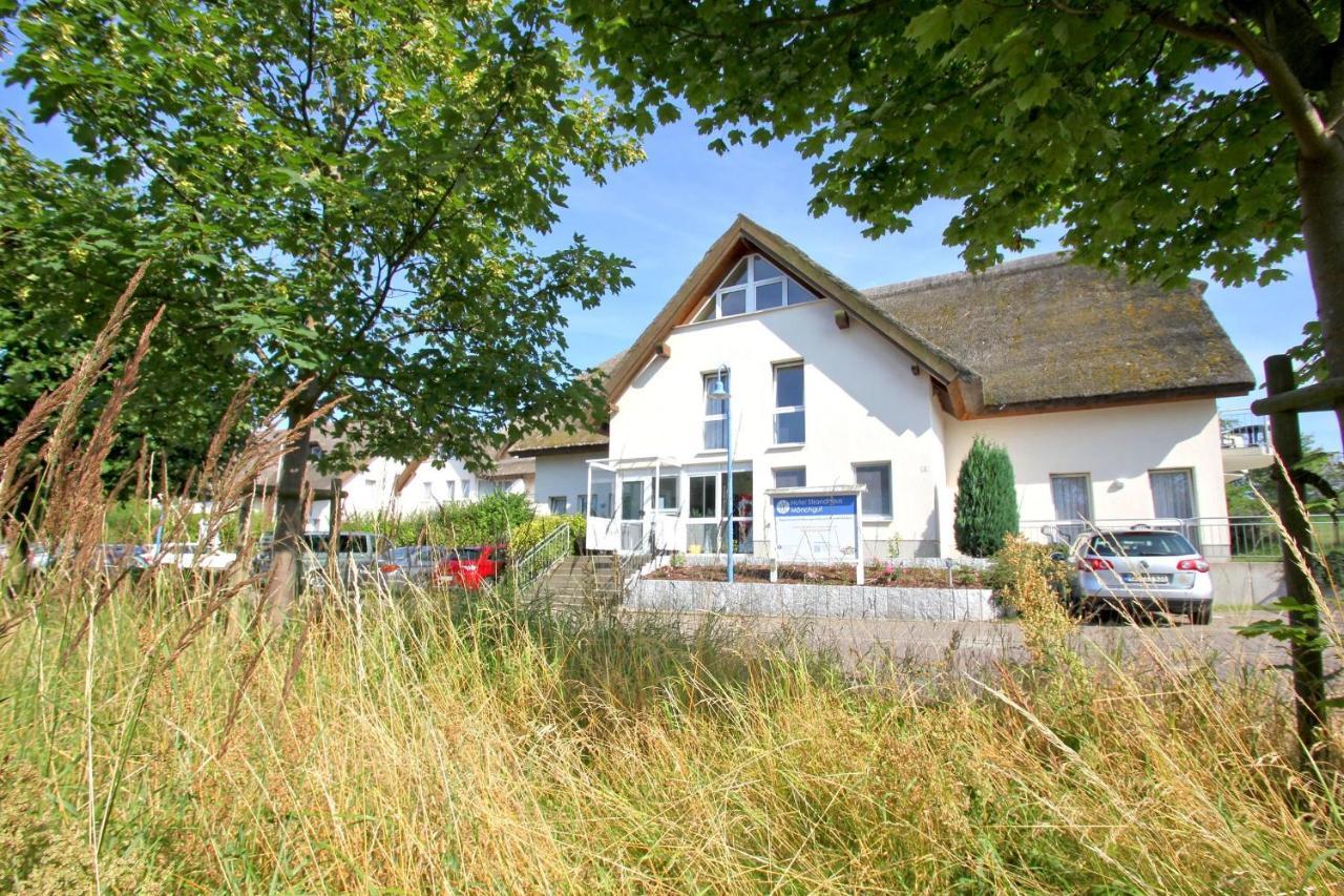 F-1010 Strandhaus Moenchgut Bed&Breakfast Dz 27 Terrasse, Strandnah, Inkl Fruehstueck 洛布 外观 照片