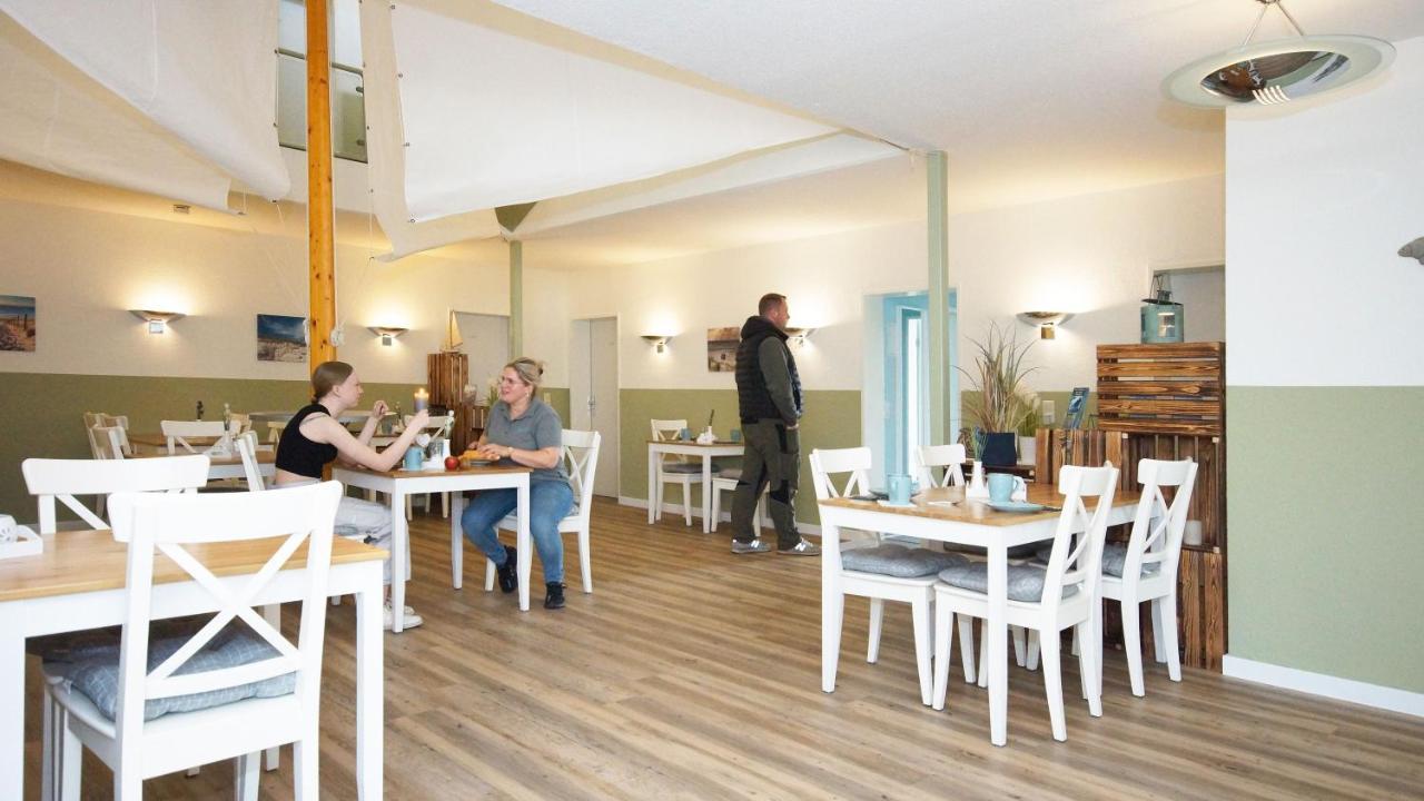 F-1010 Strandhaus Moenchgut Bed&Breakfast Dz 27 Terrasse, Strandnah, Inkl Fruehstueck 洛布 外观 照片