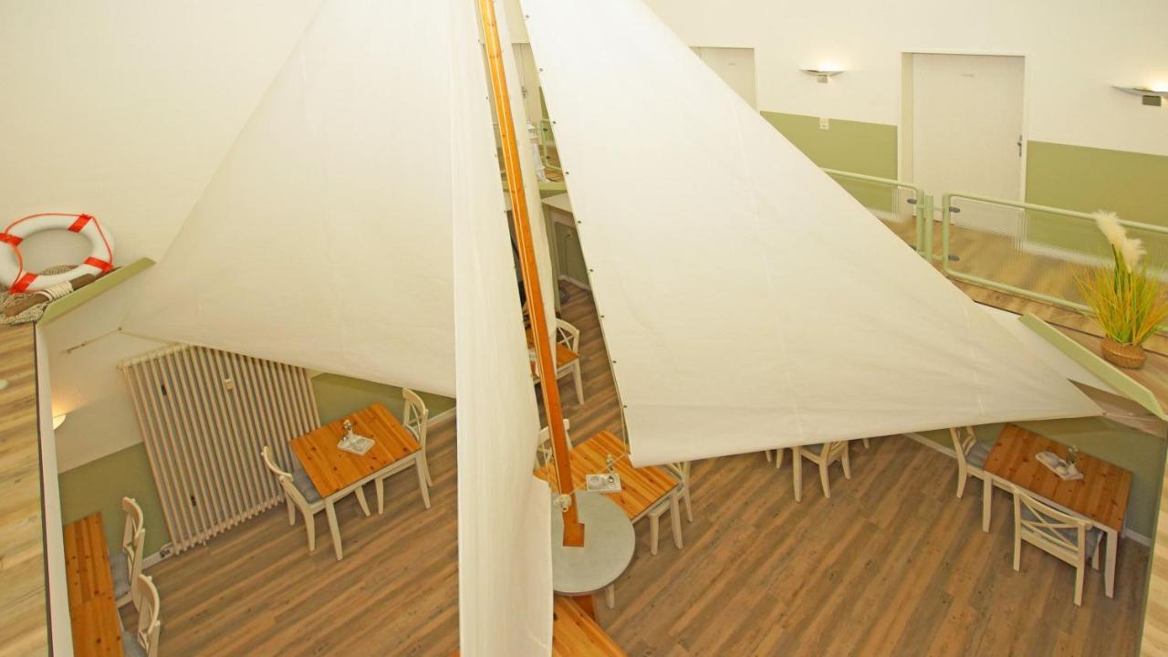 F-1010 Strandhaus Moenchgut Bed&Breakfast Dz 27 Terrasse, Strandnah, Inkl Fruehstueck 洛布 外观 照片